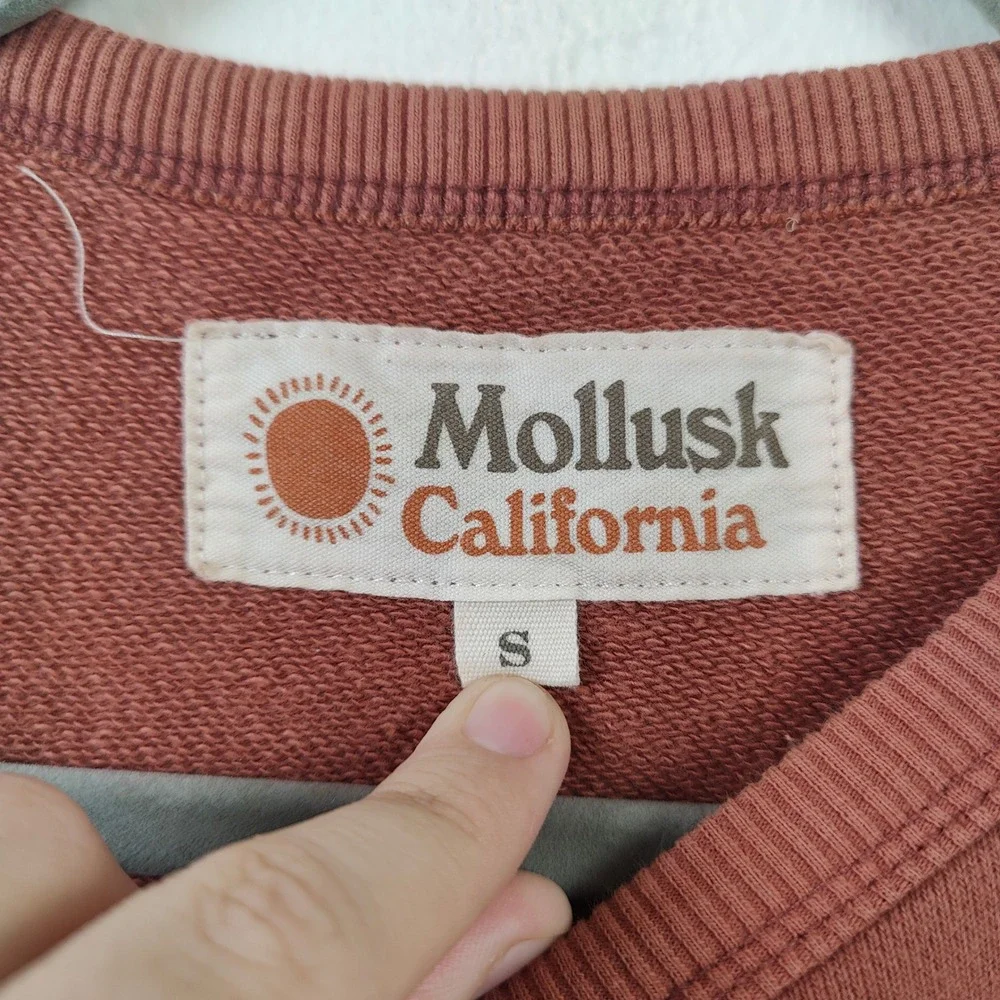 Mollusk Mens Sweatshirt Small Rust Crewneck Cotton Ribbed Surf Coastal Aesthetic